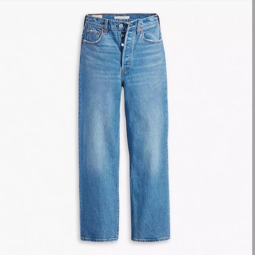 Brand New (without tags) Levi’s Ribcage Straight Ankle Jeans Size 23 Women